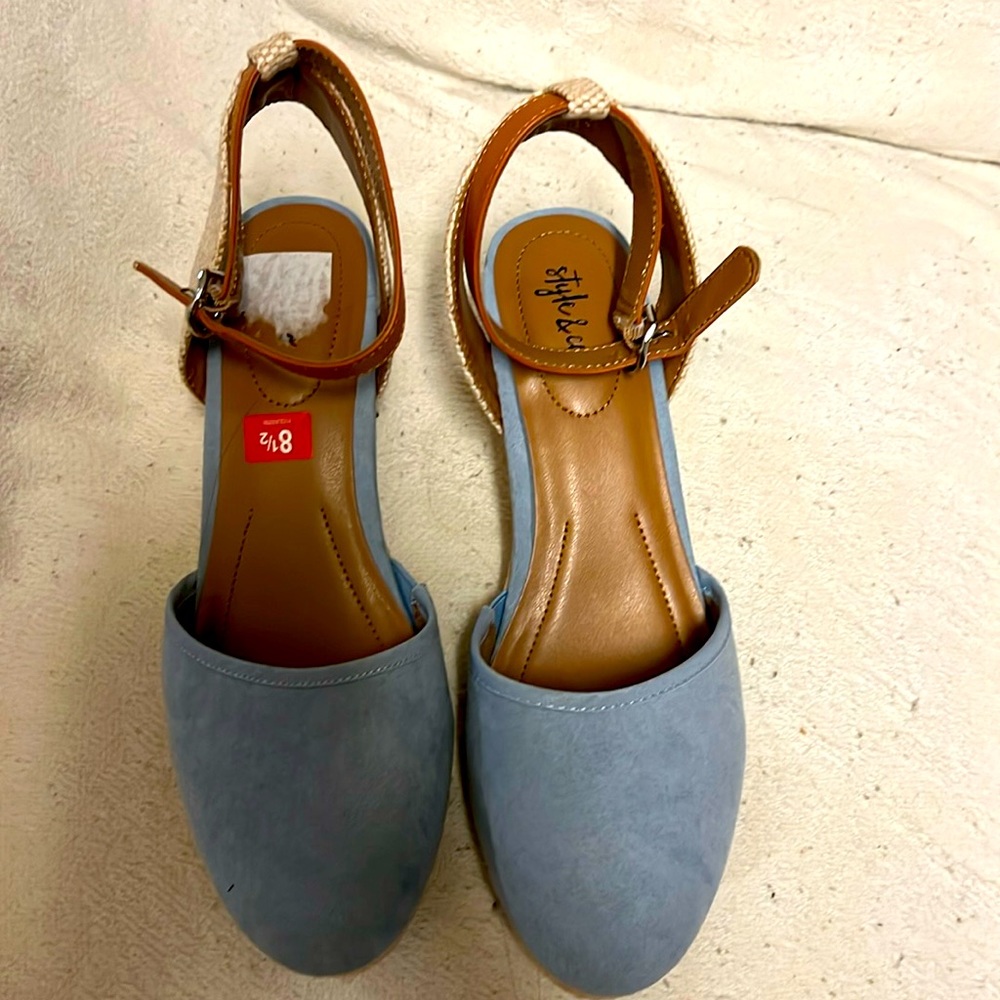 Light  blue ladies simi high 2 inches size 8.5
